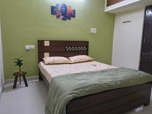 1 quarto, ferros/tábuas de passar roupa, Wi-Fi, roupa de cama
