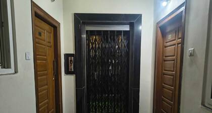 Luxury 900sq ft 1BHK in Madhapur , Near Hitech City.