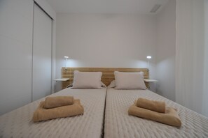 Iron/ironing board, free WiFi, bed sheets - Los Colibries 2003 - Two Bedroom Apartment, Sleeps 5 (Punta del moral)