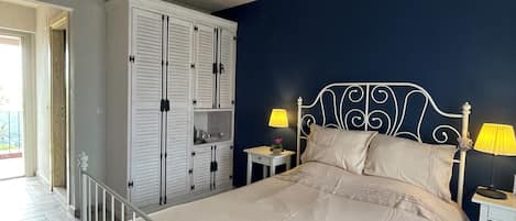 Kamar Standar, balkon, pemandangan gunung