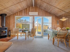 Dining - "Heika" - 6.8km from the sea by Interhome (Esbjerg V)