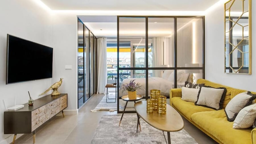 Golden Mile Lux Sea View Suite & Balcony