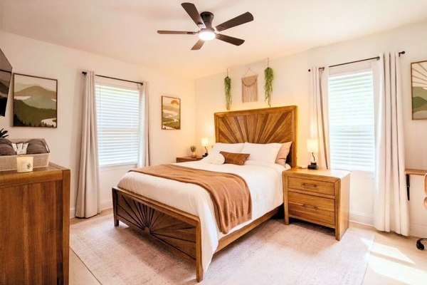 3 bedrooms, iron/ironing board, WiFi, bed sheets