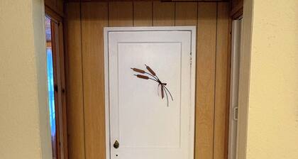 Lovely 2-bedroom cabin North of Bemidji