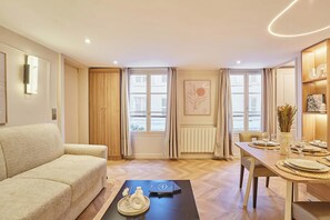 Apartment | Living area - New Apartment in the Heart of Paris 4 People (Paris)