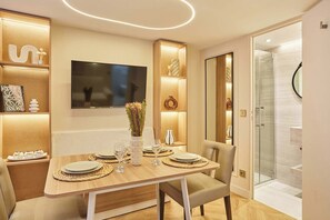 Apartment | Dining - New Apartment in the Heart of Paris 4 People (Paris)