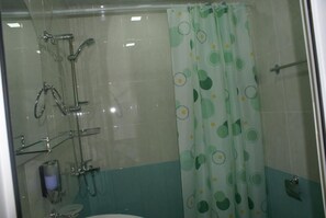 Camera doppia, vista giardino | Bagno