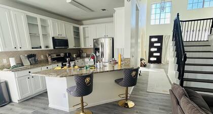 Superb 4-bedroom house Grand Prairie
Your home away from home