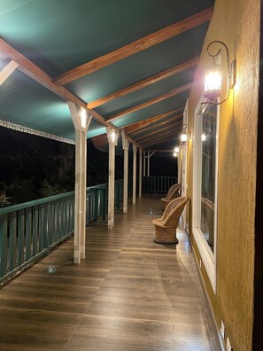 Bungalow, uitzicht op tuin | Terras