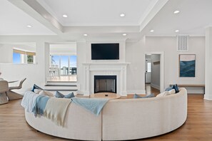 Interior - Private Island Home- Heated Pool, Views, Sleeps 24 (Sneads Ferry)