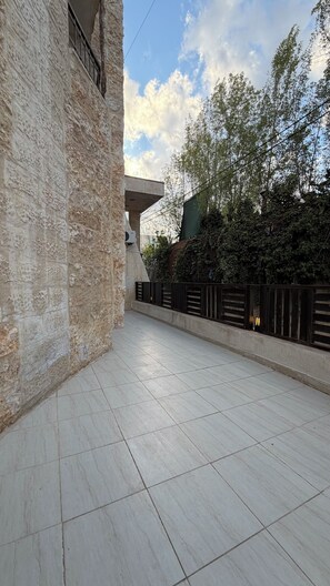 Property grounds - 3bedroom Apartment Private Intrance 011 (Amman)