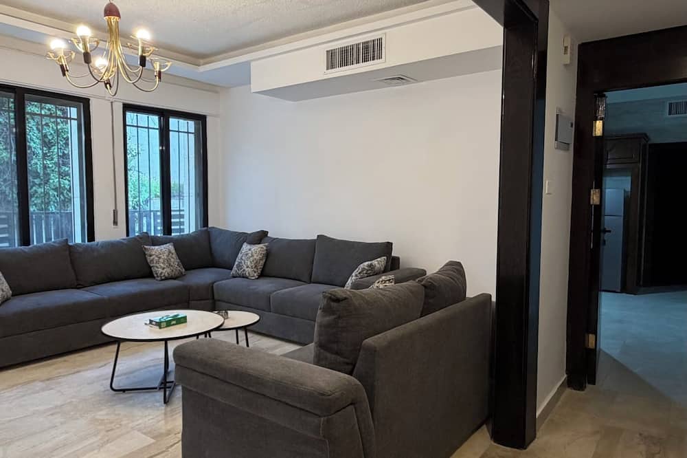 3bedroom Apartment Private Intrance 011