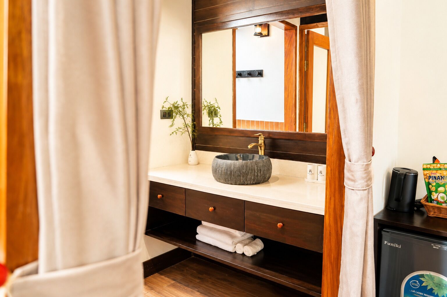 Deluxe Twin Room | Bilik Mandi | Pancuran mandi, pengering rambut, selipar, tuala disediakan 