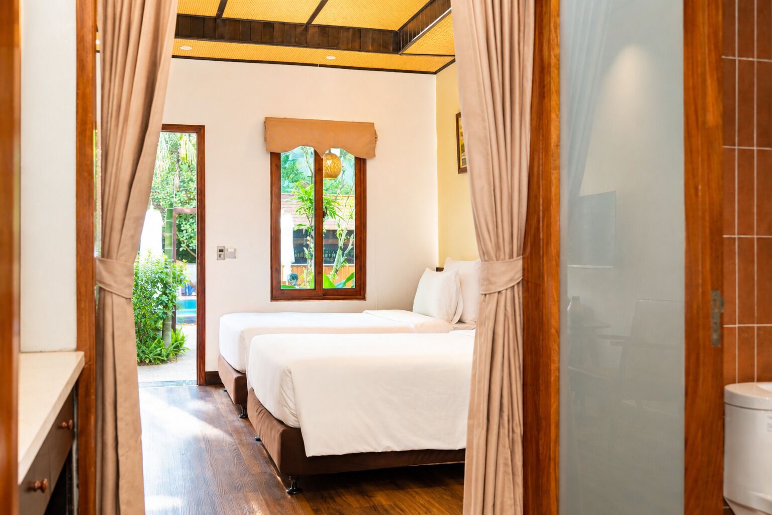 Deluxe Twin Room | Bilik Mandi | Pancuran mandi, pengering rambut, selipar, tuala disediakan 