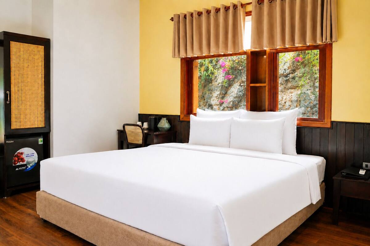 Minibar, wifi gratis y ropa de cama