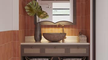Elite Double Room | Bathroom | Shower, hair dryer, slippers, towels