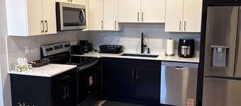 Super-Classic 2 BRMs 1 BTH Basement Suite