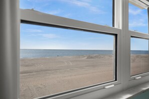 Interior - Beachfront 2BR • Direct Gulf View • 30+ Night (Indian Shores)