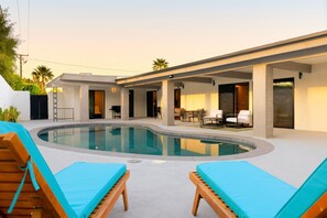 Pool - Private Pool, Mountain Views and Modern Desert Home (Palm Springs)