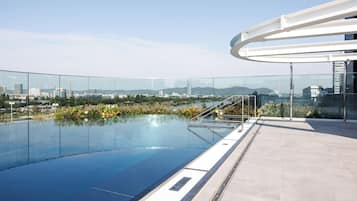 Rooftop pool
