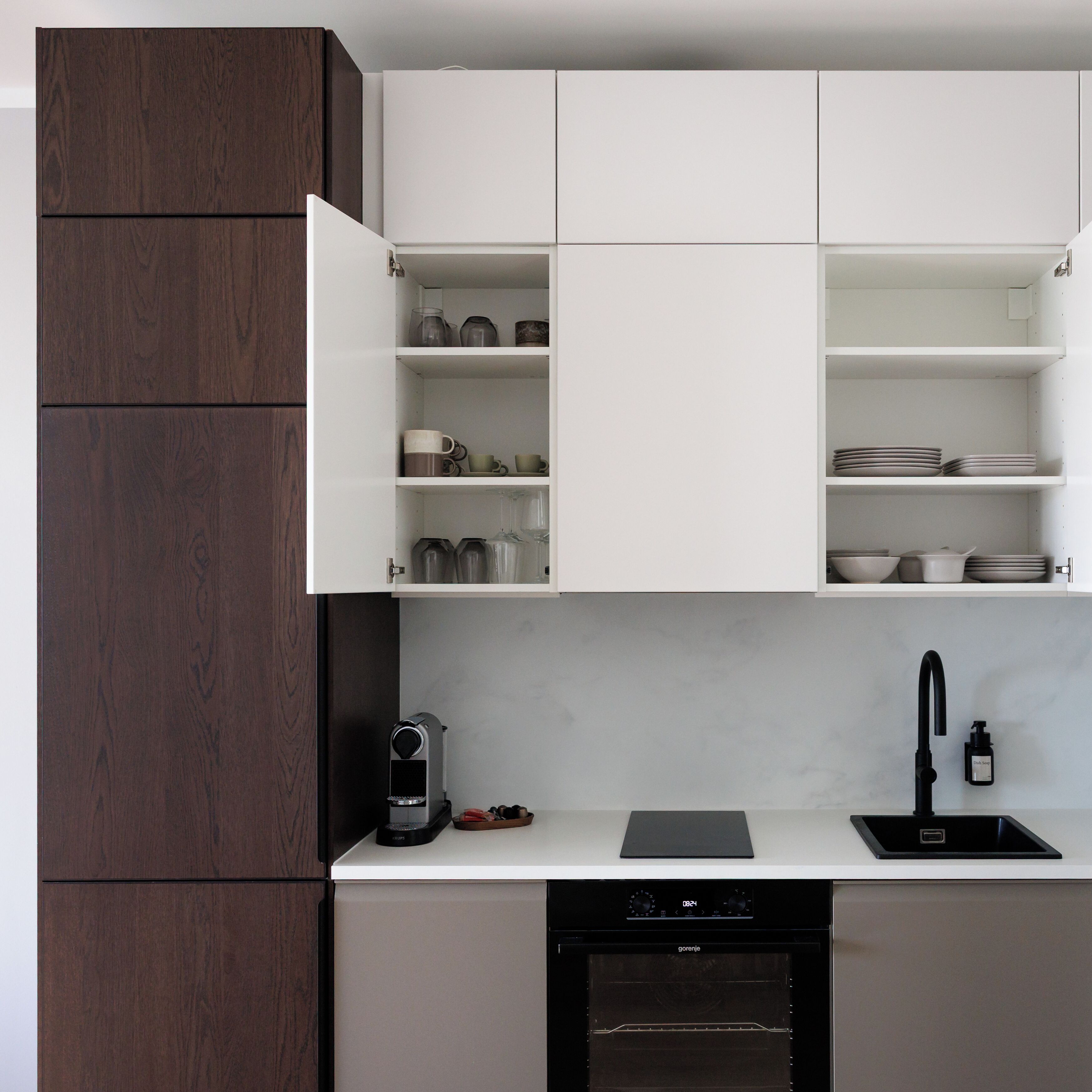 Lyxlägenhet - balkong - utsikt mot staden | Eget kök