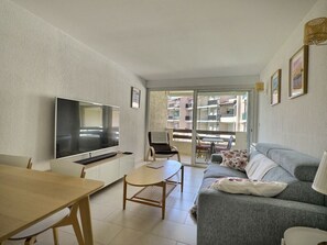 TV - Miramar Beach T2 luxury Sea View (La Londe-les-Maures)