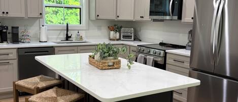 Microwave, stovetop, dishwasher