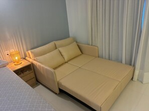 1 bedroom, iron/ironing board, WiFi, bed sheets - Ilha de Mykonos Residential Complex - Itapuã Beach (Salvador)