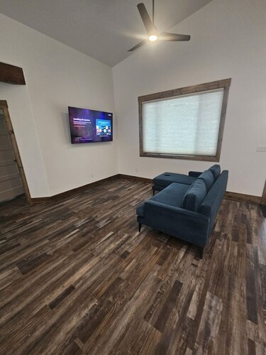 Awesome 3-bedroom house with AC in charming Cortez with views.