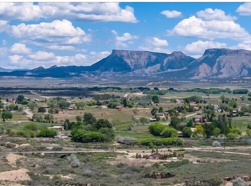 Awesome 3-bedroom house with AC in charming Cortez with views.