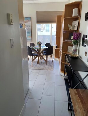 Dining - High rise Exquisite Comfortable Loft (Edmonton)