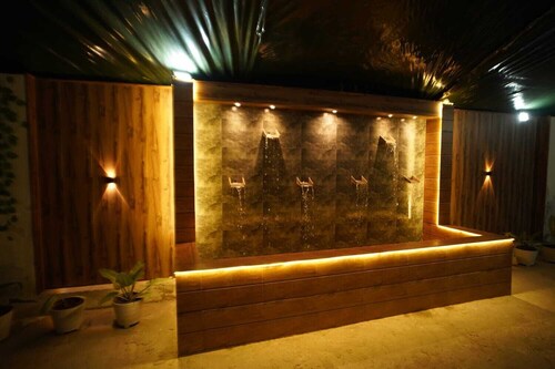 Peaceful Stay in Dayal Bagh  Near Prem Nagar Gate ,Ideal for Satsang Visitors