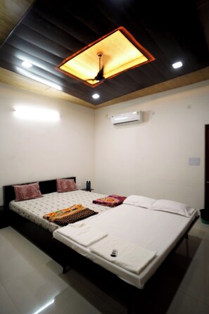 6 chambres, Wi-Fi, draps fournis