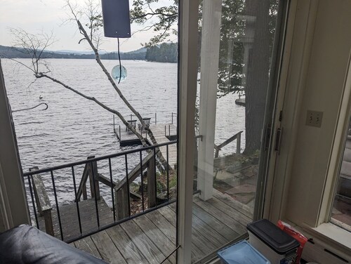 Spacious 4-bedroom house on enchanting Squam Lake - Sleeps 11