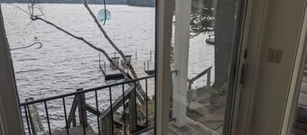 Spacious 4-bedroom house on enchanting Squam Lake - Sleeps 11