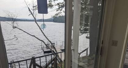 Spacious 4-bedroom house on enchanting Squam Lake - Sleeps 11