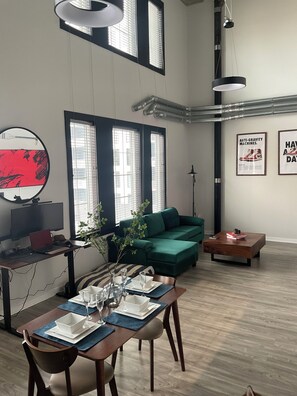 Interior - Industrial Tech Loft in Atlanta (Atlanta)