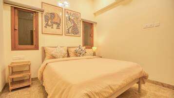 2 bedrooms, WiFi, bed sheets
