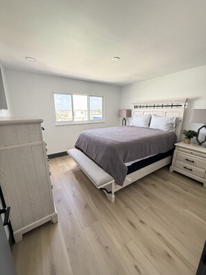 2 bedrooms, iron/ironing board, WiFi, bed sheets - Updated Modern Condo w/ Great Views & Short Walk to Beach! (Fort Myers Beach)