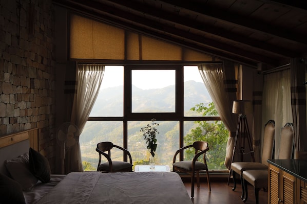 Luxury Suite, Mountain View