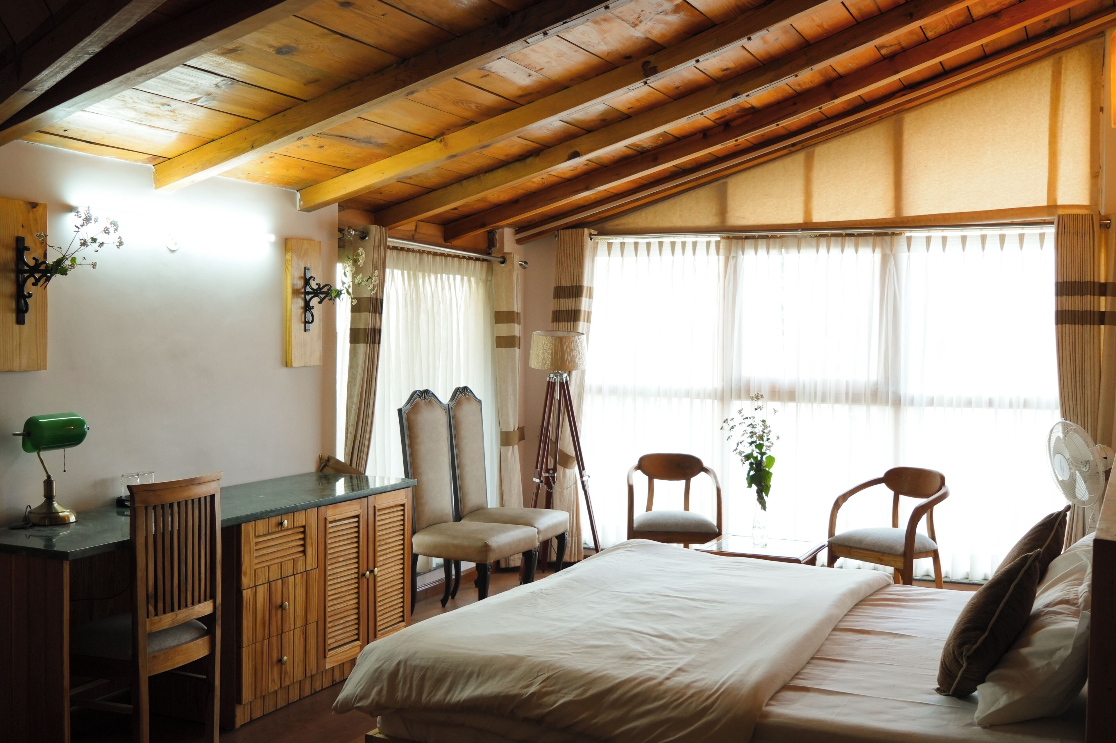 Luxury Suite, Mountain View