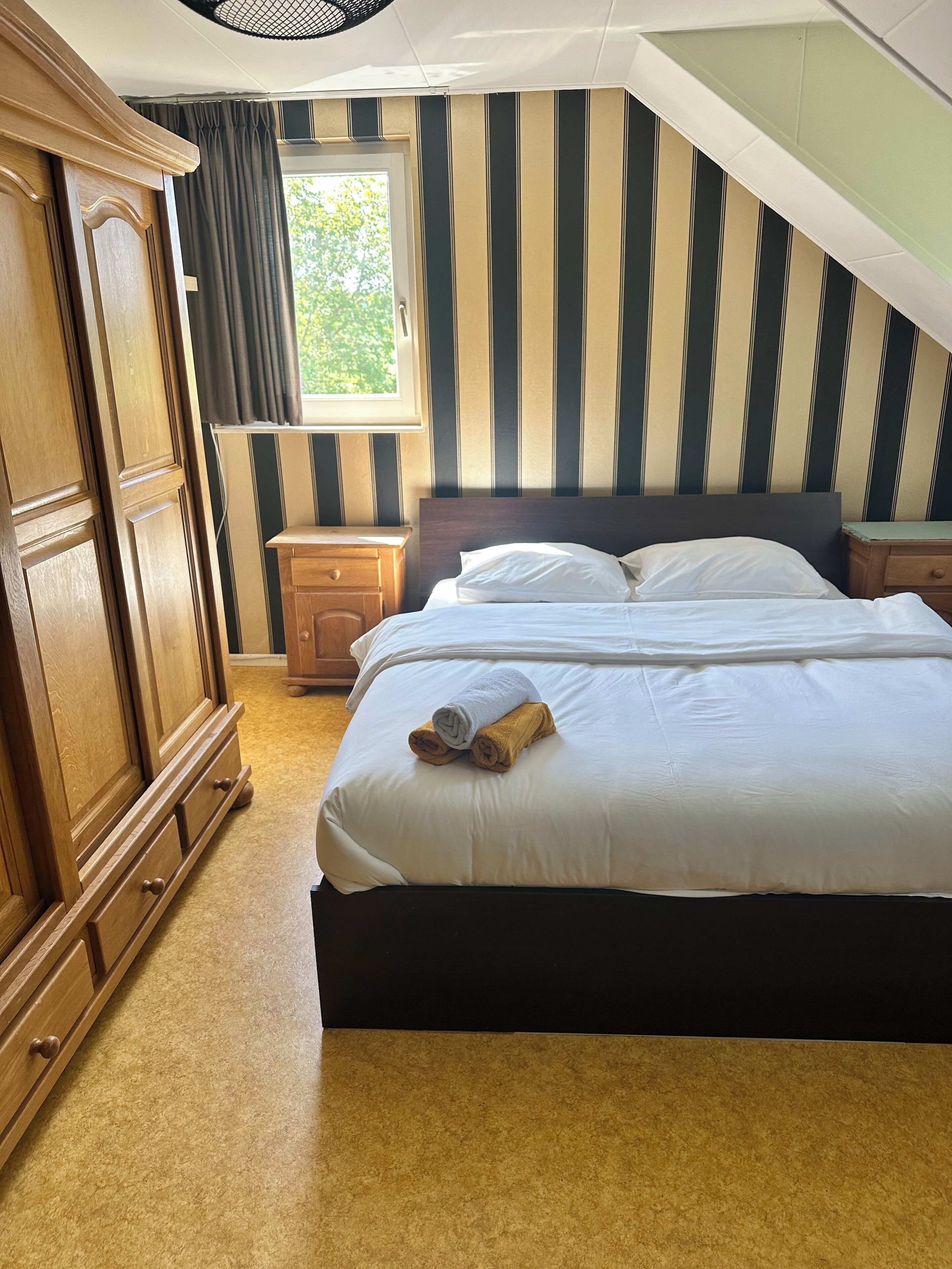 2 Schlafzimmer, Bügeleisen/Bügelbrett, Internetzugang, Bettwäsche