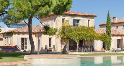 Wine Estate 20m Pool and Cinema
