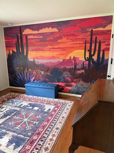 Spacious 4-BDRM, 6-BED, 2-BA home in Jefferson. Yee Haw Haven, a western dream!