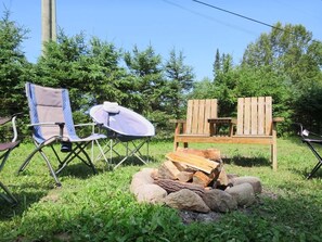 Property grounds - Special offer - 7 people cottage (Sainte-Thérèse-de-la-Gatineau)