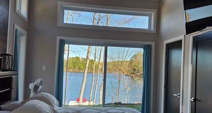 New listing, On Baskatong Lake