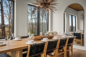 Dining - 2+m villa/NordicSpa/StargazingDome/Skylounge/Epic view/Pool/minigolf/Microevents (Sevierville)