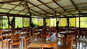 Dining - Cabañas Los Laguitos (Katira)