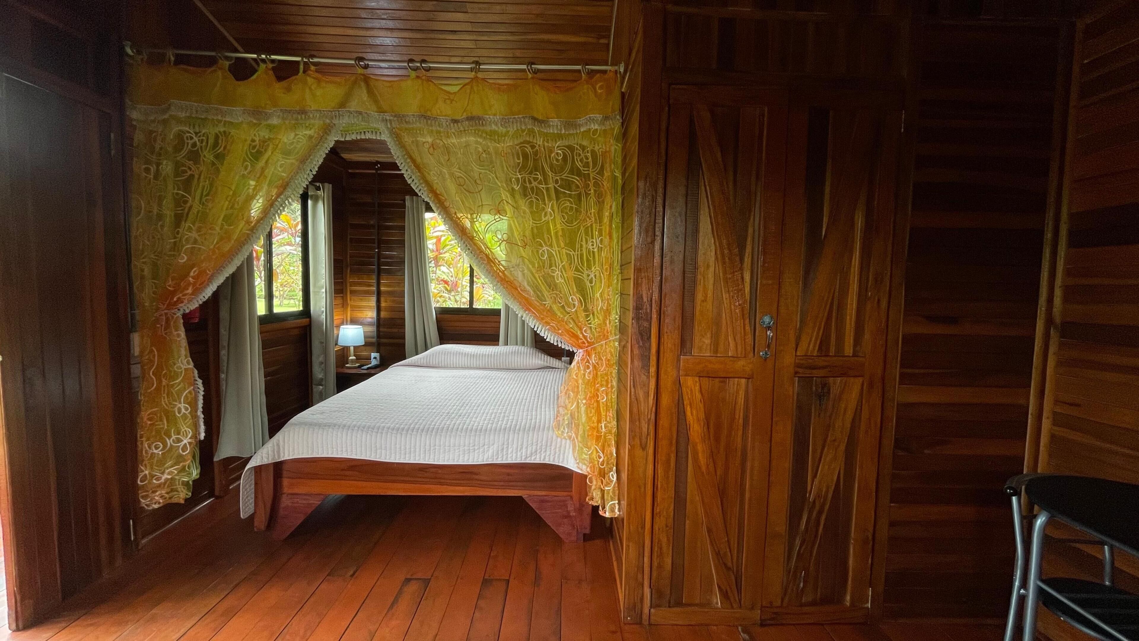 Cabaña estándar, vista al canal