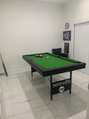 Games room - 3-bedroom house in peaceful Lehigh Acres with AC comfort (Lehigh Acres)